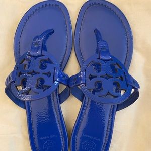 MILLER SANDAL, PATENT LEATHER